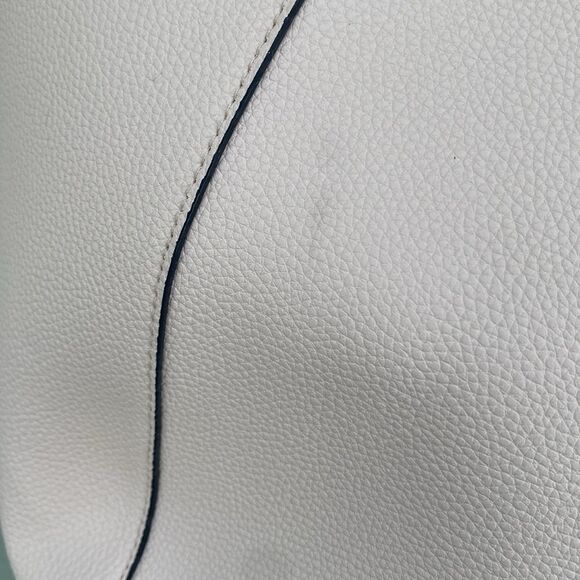 Victoria Secret Tote & Wristlet Wallet set Laser Cut Large NWT - Picture 8 of 16